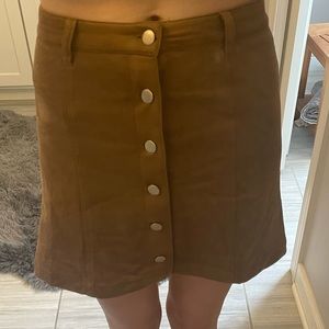 Suede brown button skirt